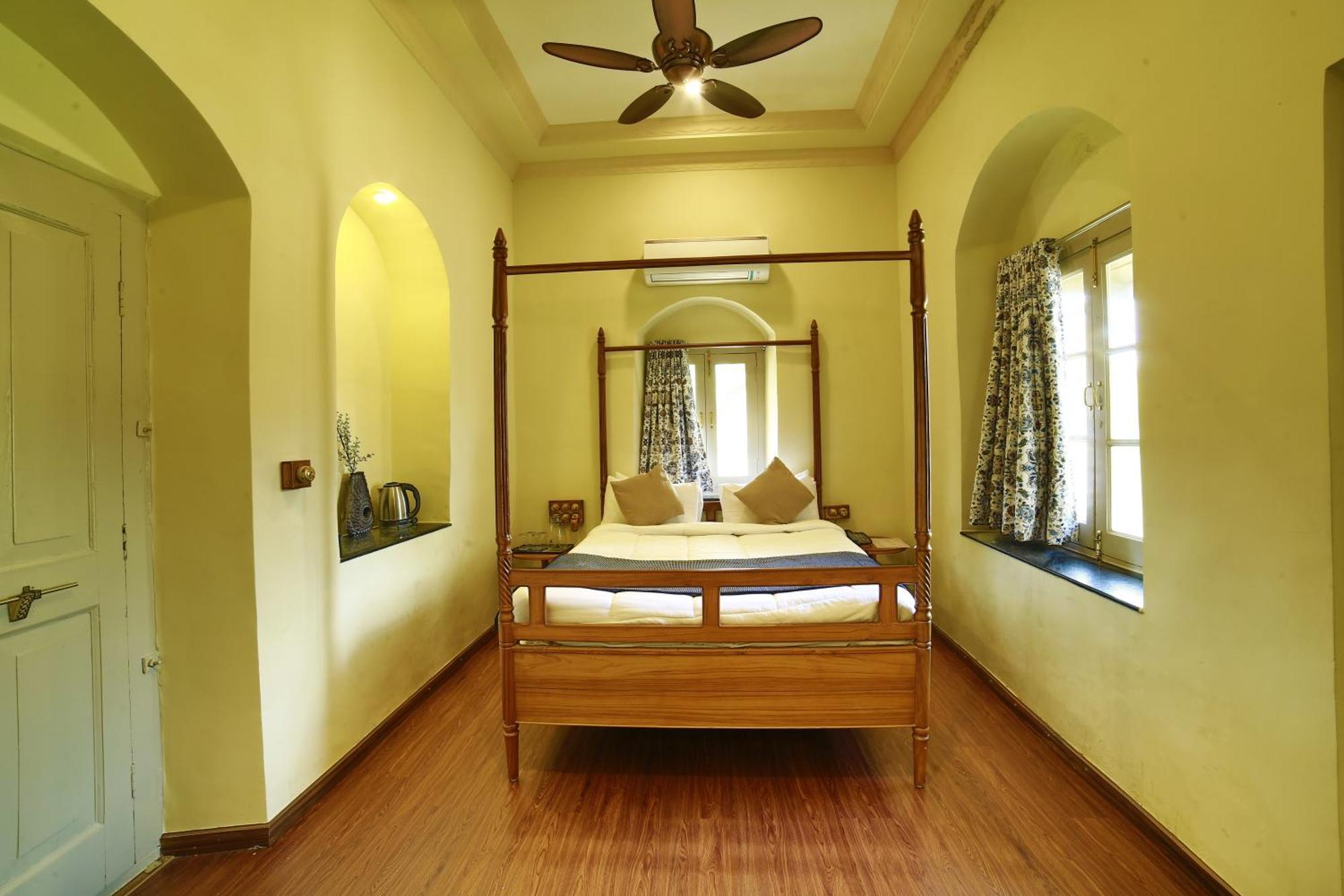 Briars Heritage Mount Abu Exterior photo